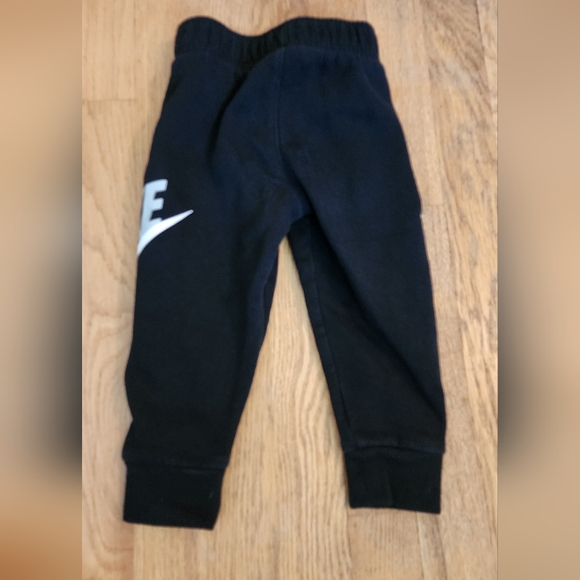 2T Nike Athletic Pants 3 pairs - Picture 6 of 8